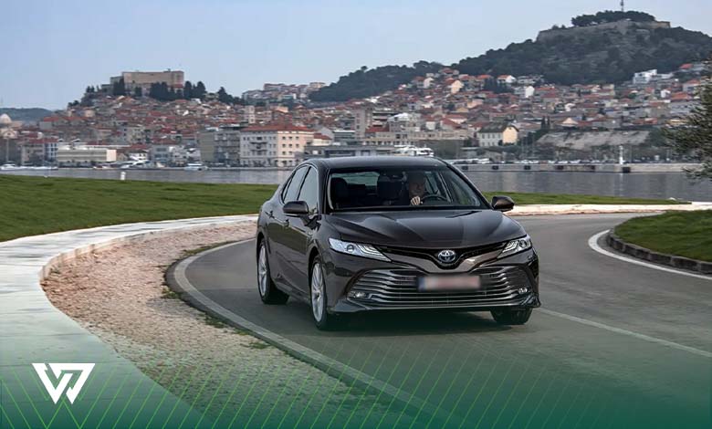 Toyota Camry Hybrid: 836 کیلومتر
