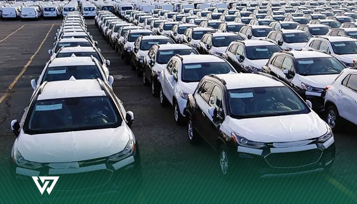 آیا وام خودرو می‌تواند سپری در برابر تورم قیمت خودرو در سال ۱۴۰۴ باشد؟