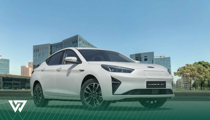 مزایا و معایب KMC eJ7 | نخستین سدان برقی کرمان موتور