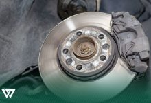 علت قفل کردن ترمز خودرو و گیر کردن چرخها | آموزش عیبیابی، نشانهها و هزینه تعمیر ۱۴۰۴–۱۴۰۵