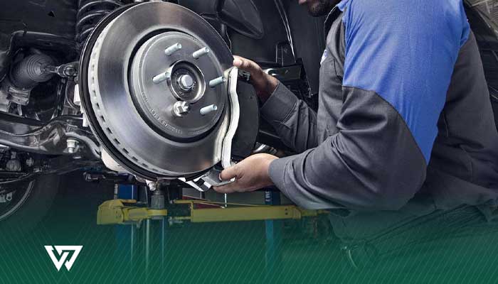 ترمز ABS چیست؟ راهنمای کامل عملکرد، اجزا، مزایا، معایب و خودروهای مجهز به آن