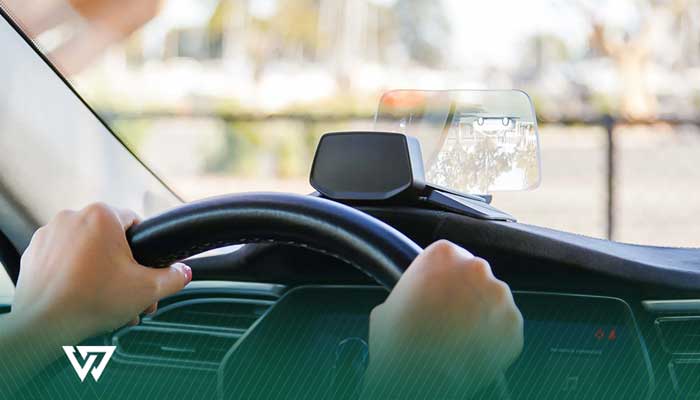 هدآپ دیسپلی خودرو چیست؟ هر آنچه باید درباره HUD و کاربرد آن بدانید