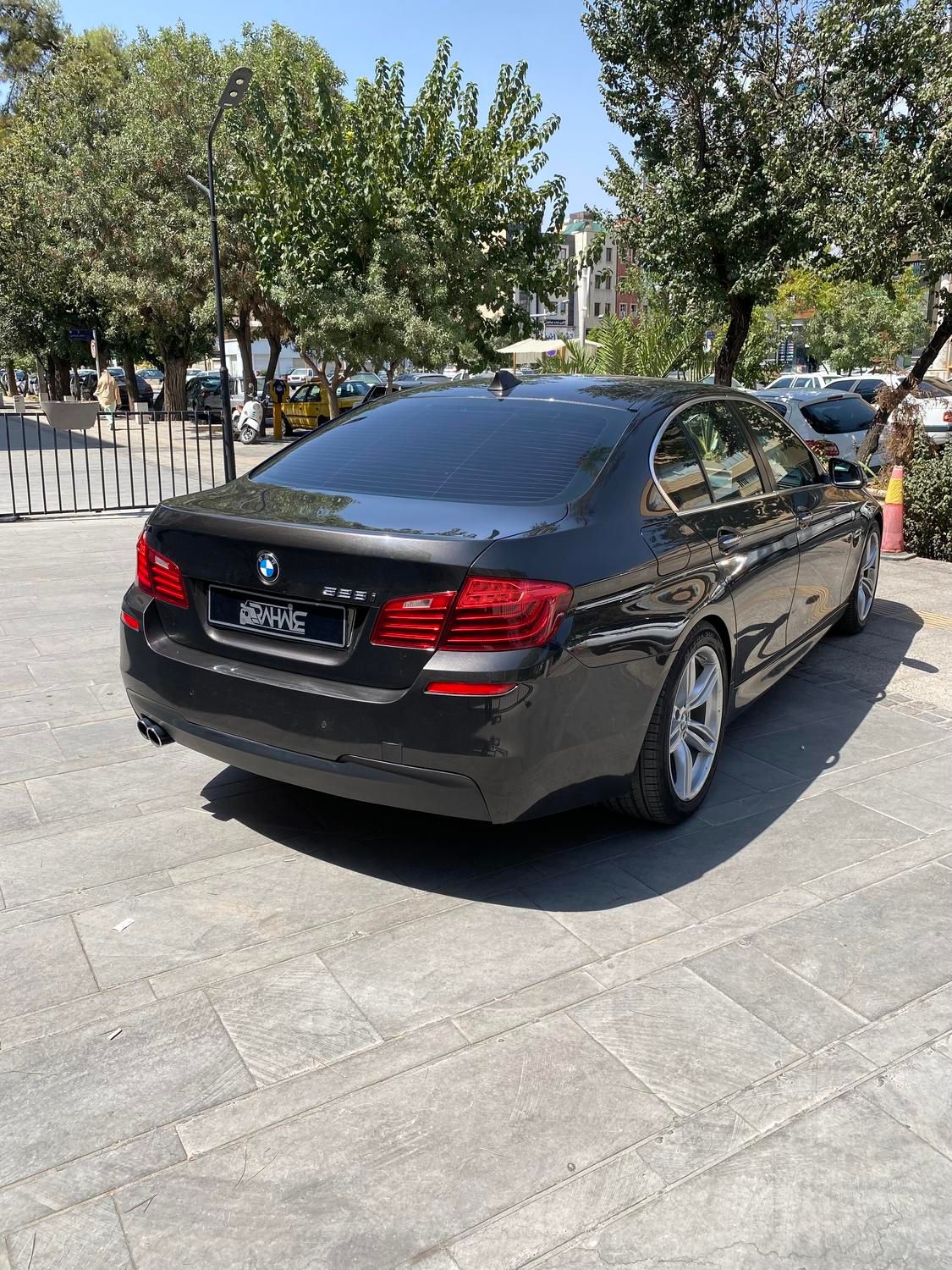 ب ام و سری 3 سدان 320i - 2018