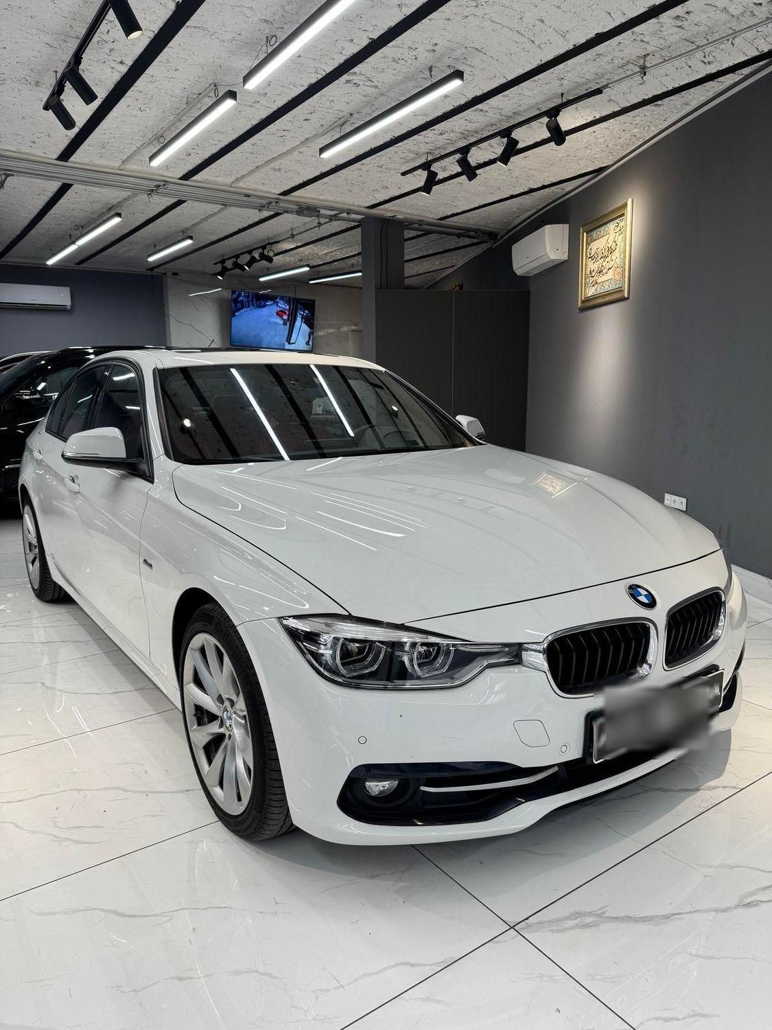 ب ام و سری 3 سدان 320i - 2018