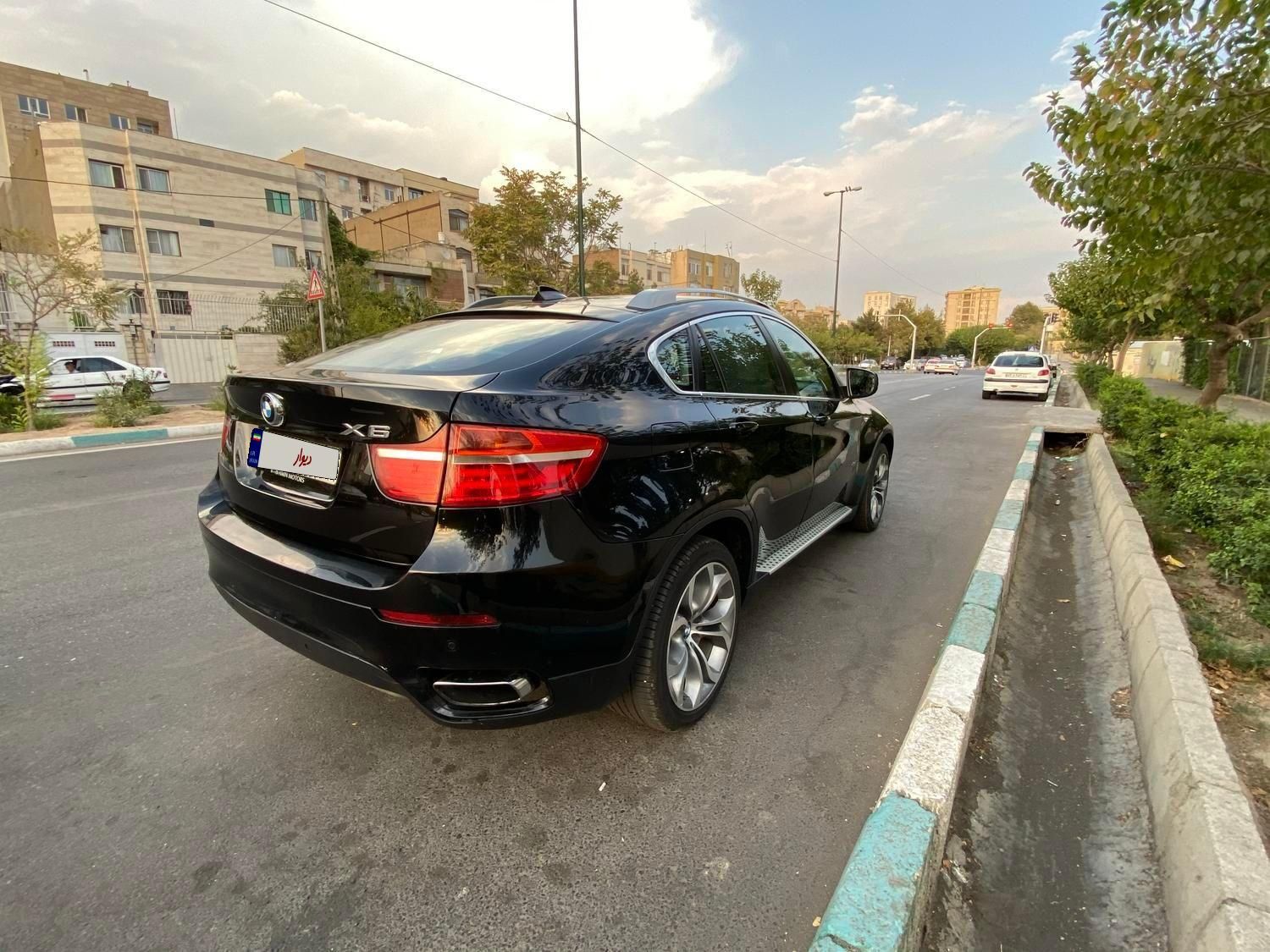 ب ام و X6 50 فول - 2013