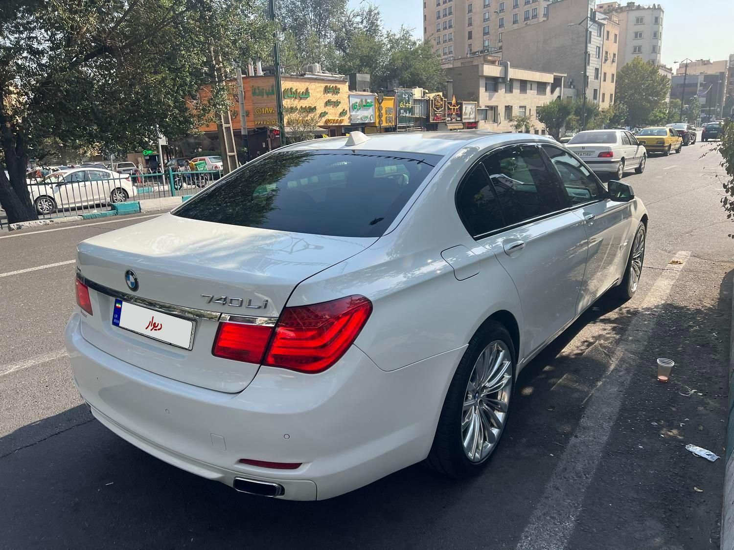 ب ام و سری 7 740li - 2009