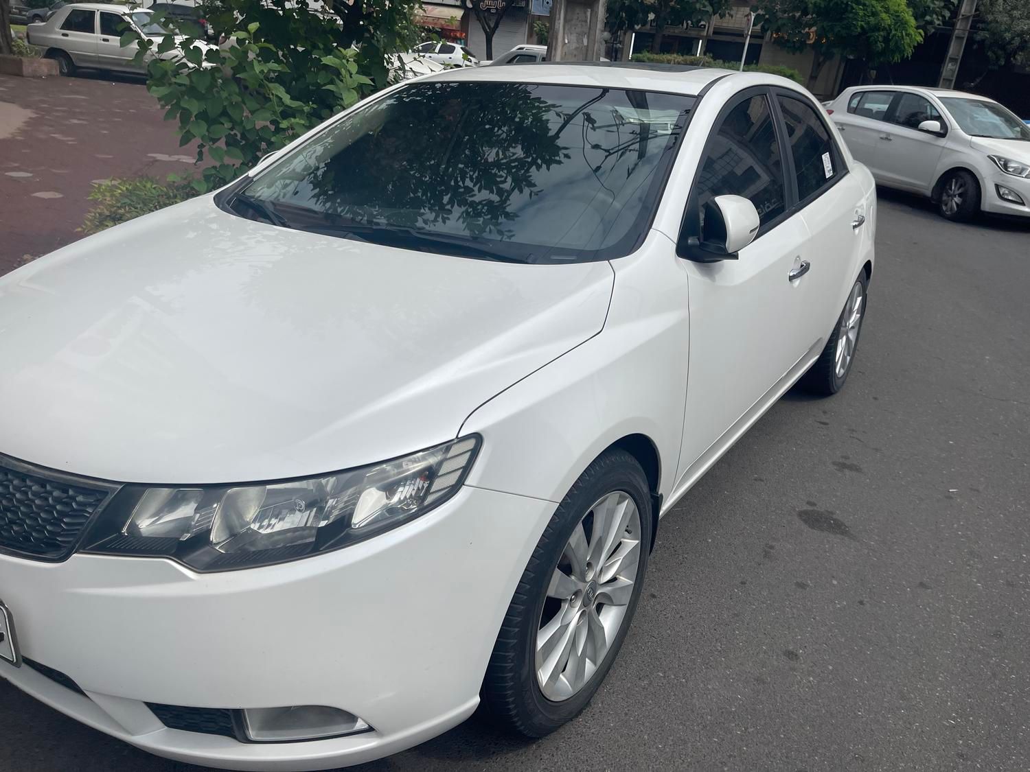 کیا سراتو 2.0 لیتر اتوماتیک GT لاین - 2011