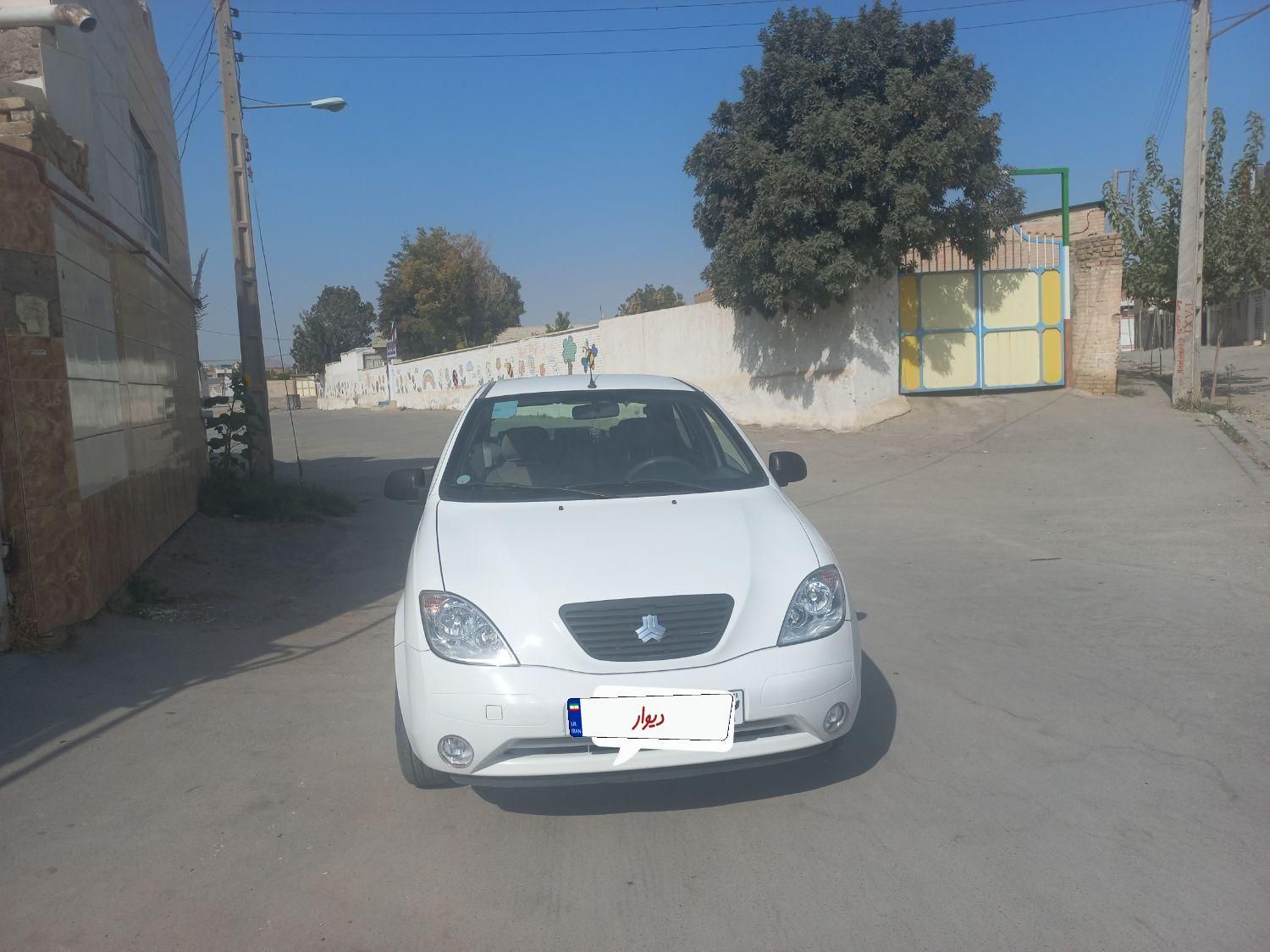 تیبا صندوق دار LX - 1399