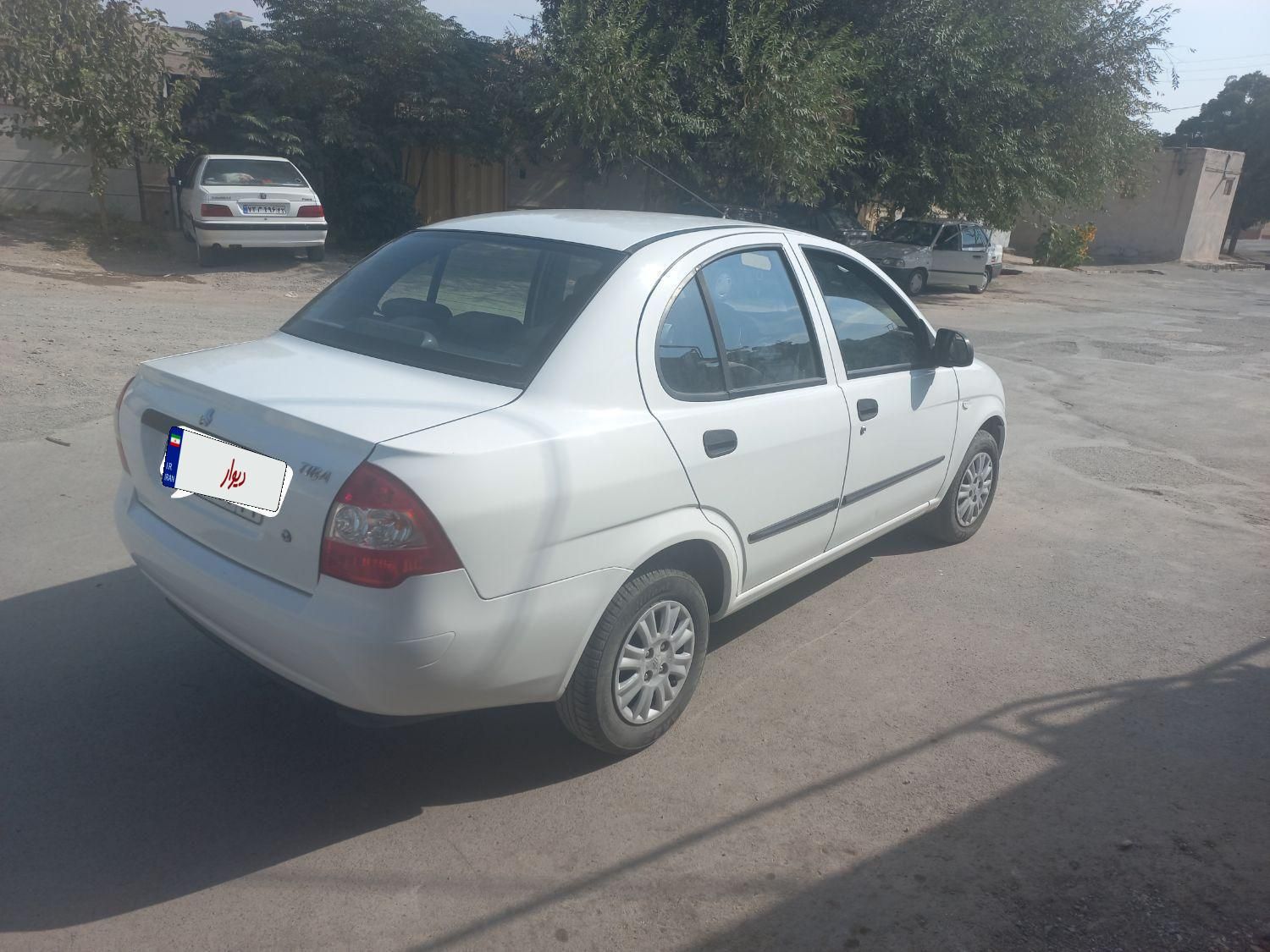 تیبا صندوق دار LX - 1399