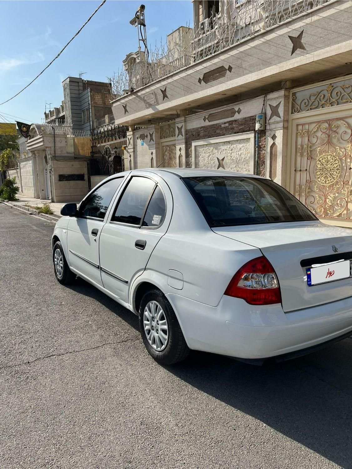 تیبا صندوق دار LX - 1400