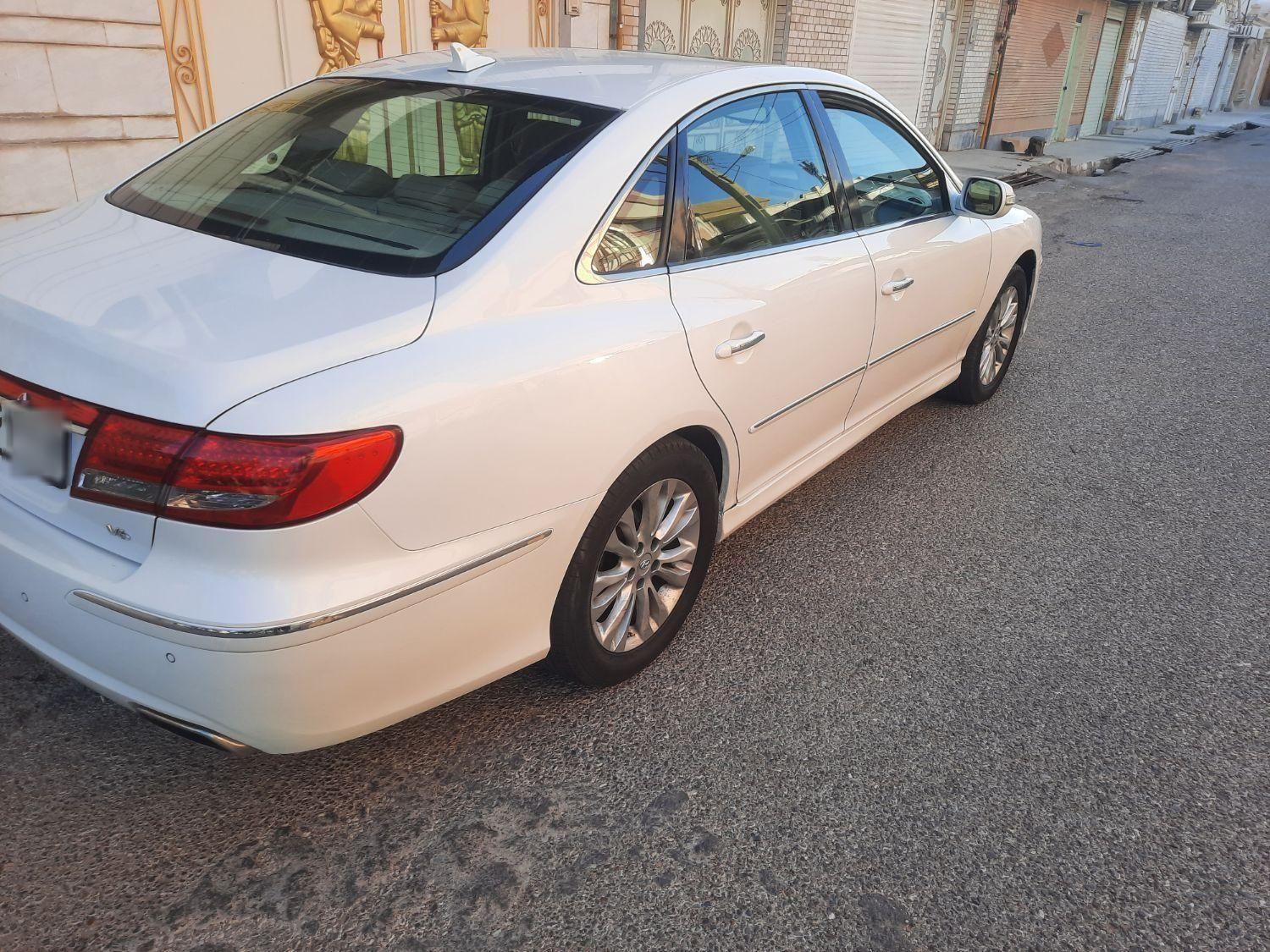 هیوندای آزرا (گرنجور) 3300cc - 2011