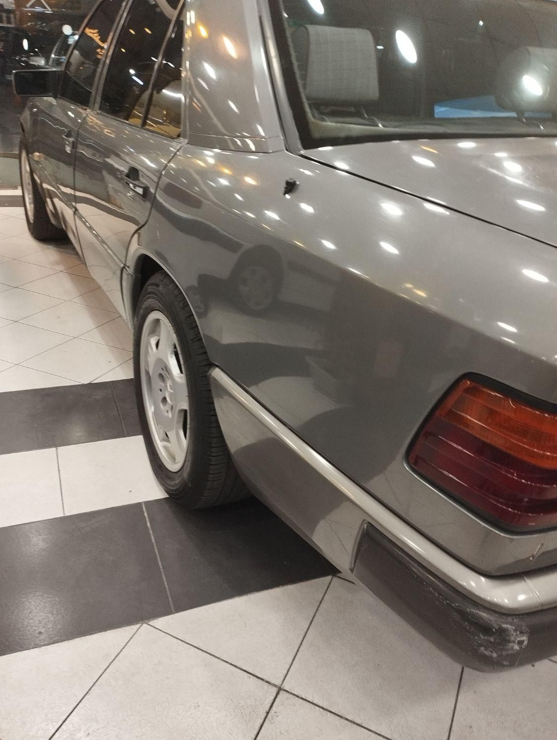 بنز E 230 - 1987