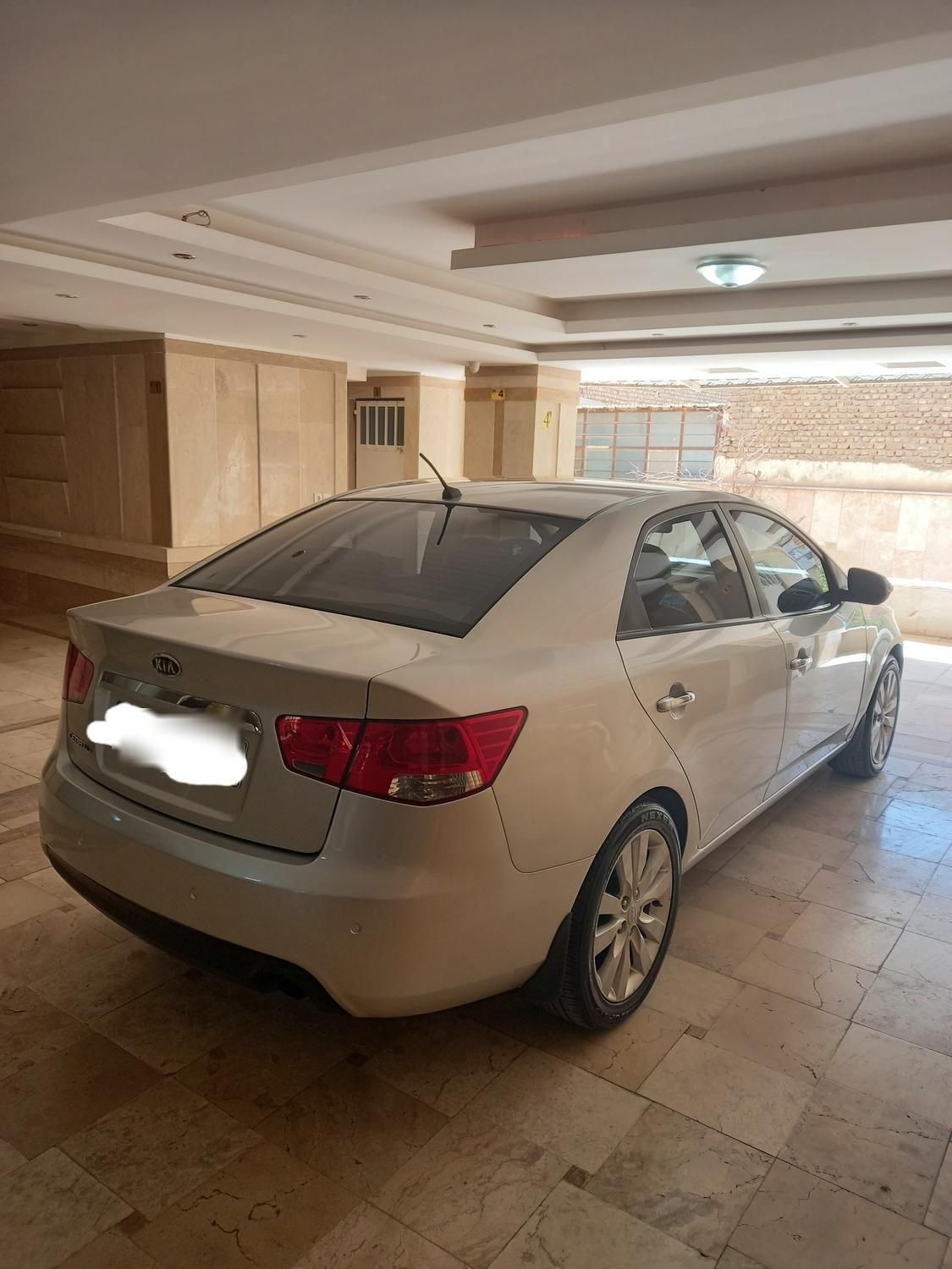 کیا سراتو 2.0 لیتر اتوماتیک GT لاین - 2010