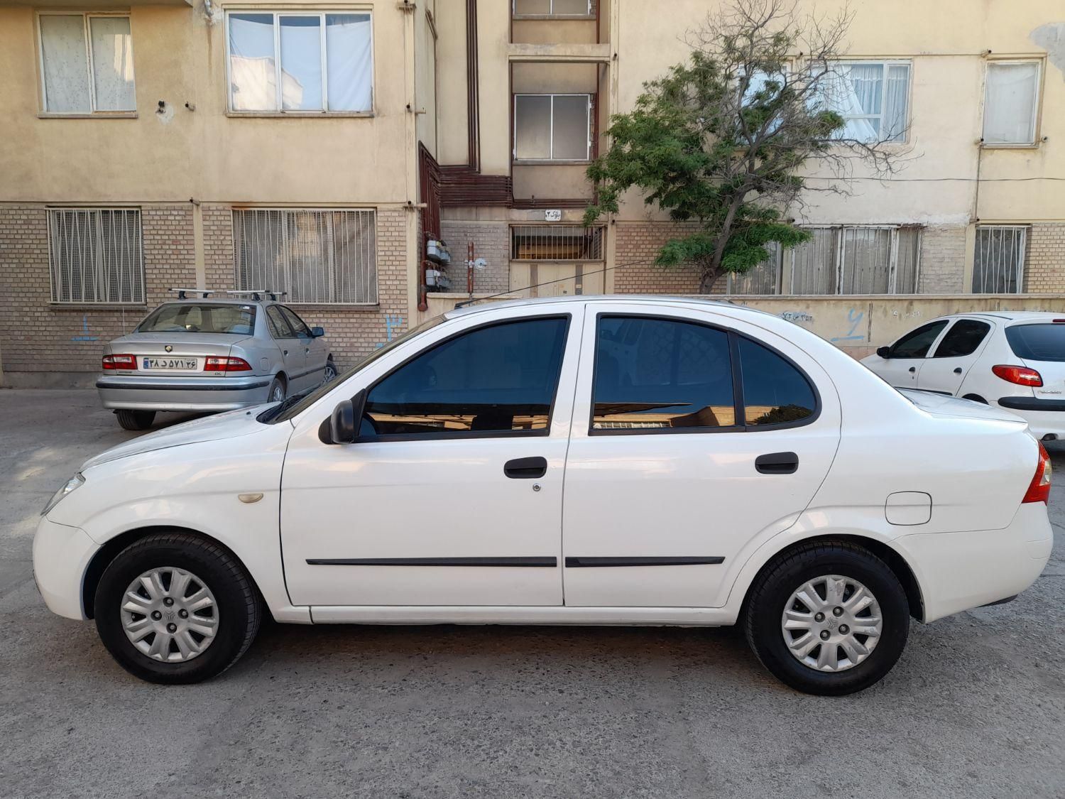 تیبا صندوق دار LX - 1398