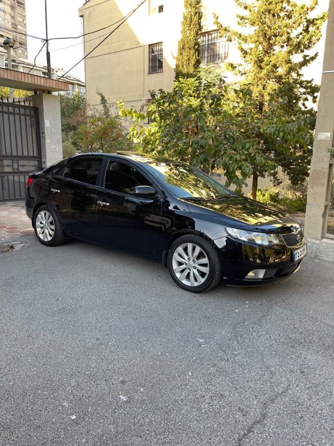 کیا سراتو 2.0 لیتر اتوماتیک GT لاین - 2011