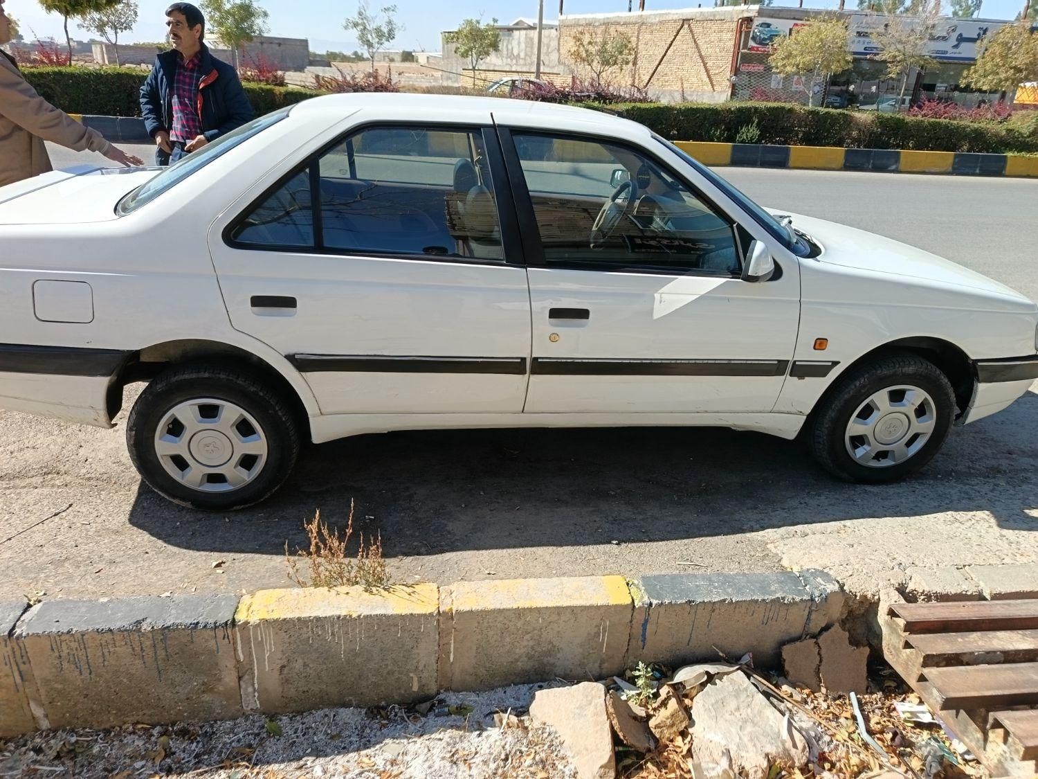 پژو 405 بنزینی GLX - TU5 - 1390