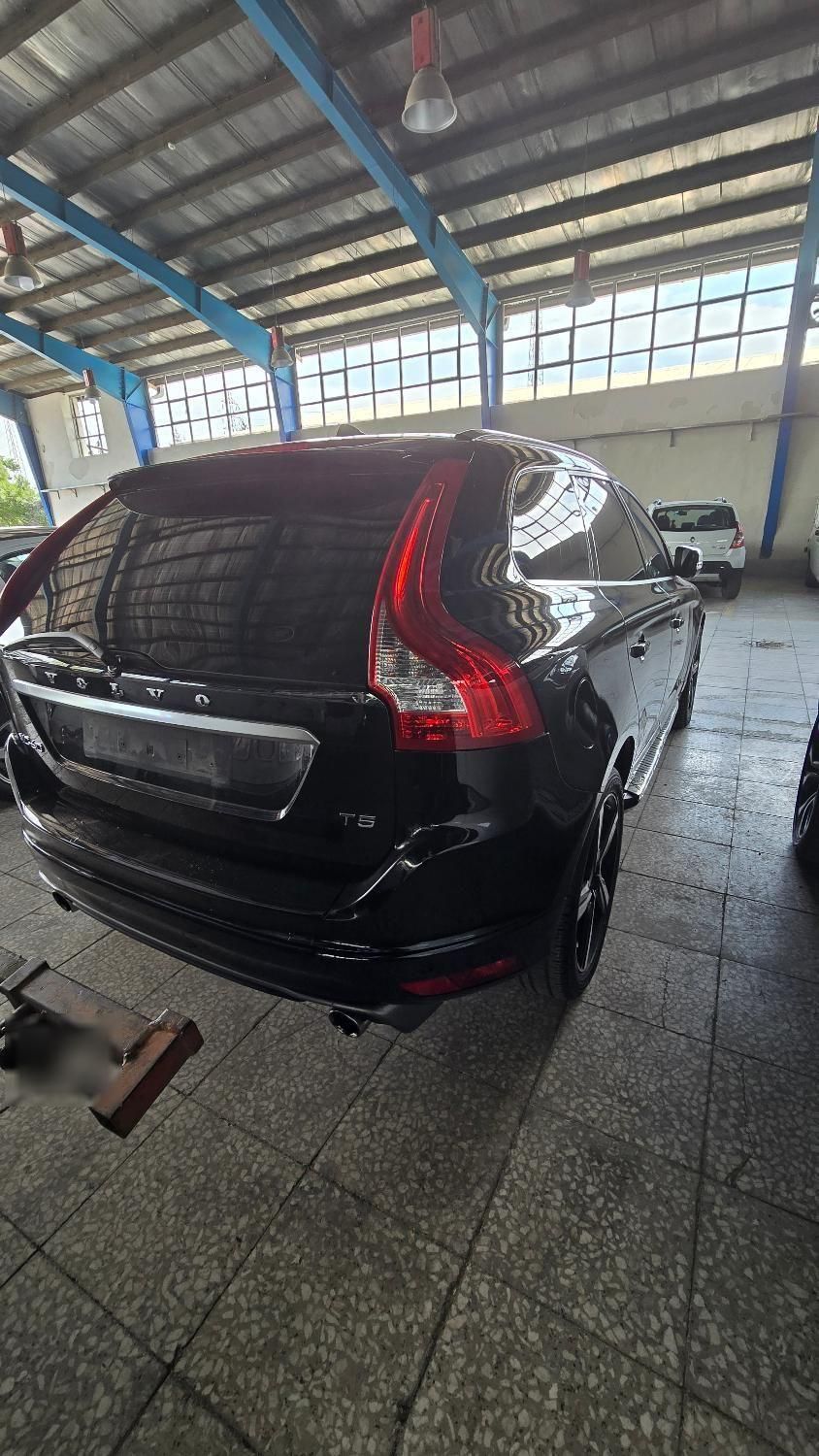 ولوو XC60 R-DESIGN - 2014