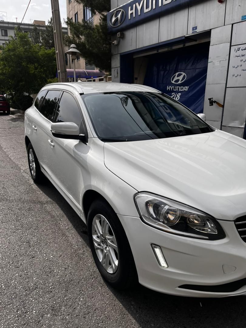 ولوو XC60 SELUX - 2014