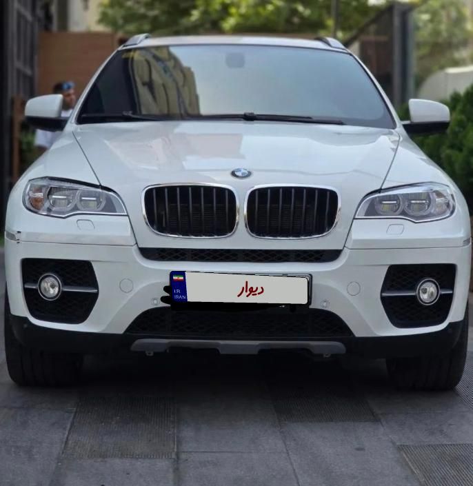 ب ام و X6 50 فول - 2011