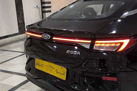 کی ام سی eJ7 142 کیلووات - 2023