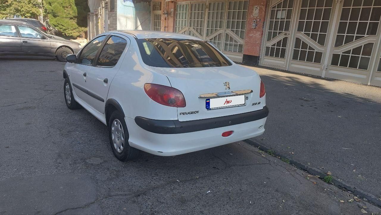 پژو 206 SD v8 - 1390