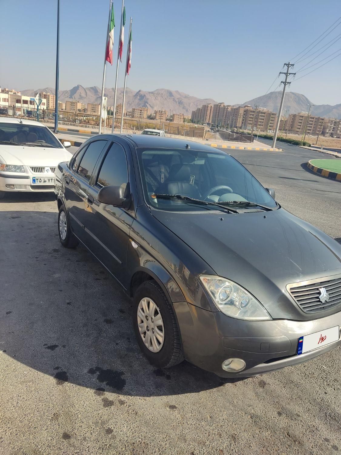 تیبا صندوق دار LX - 1399