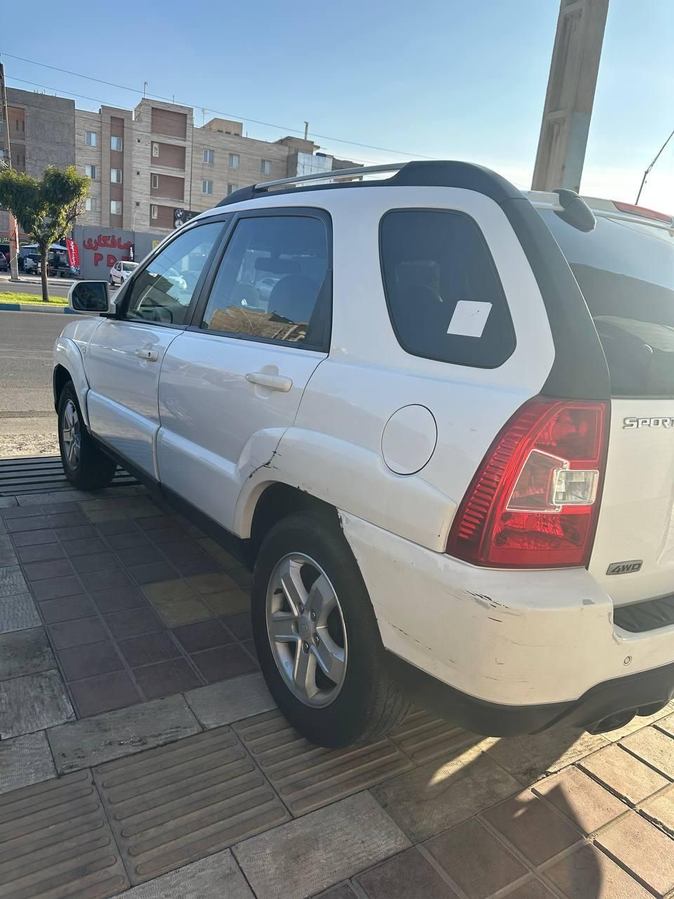 کیا اسپورتیج 6 سیلندر 2700cc - 2010