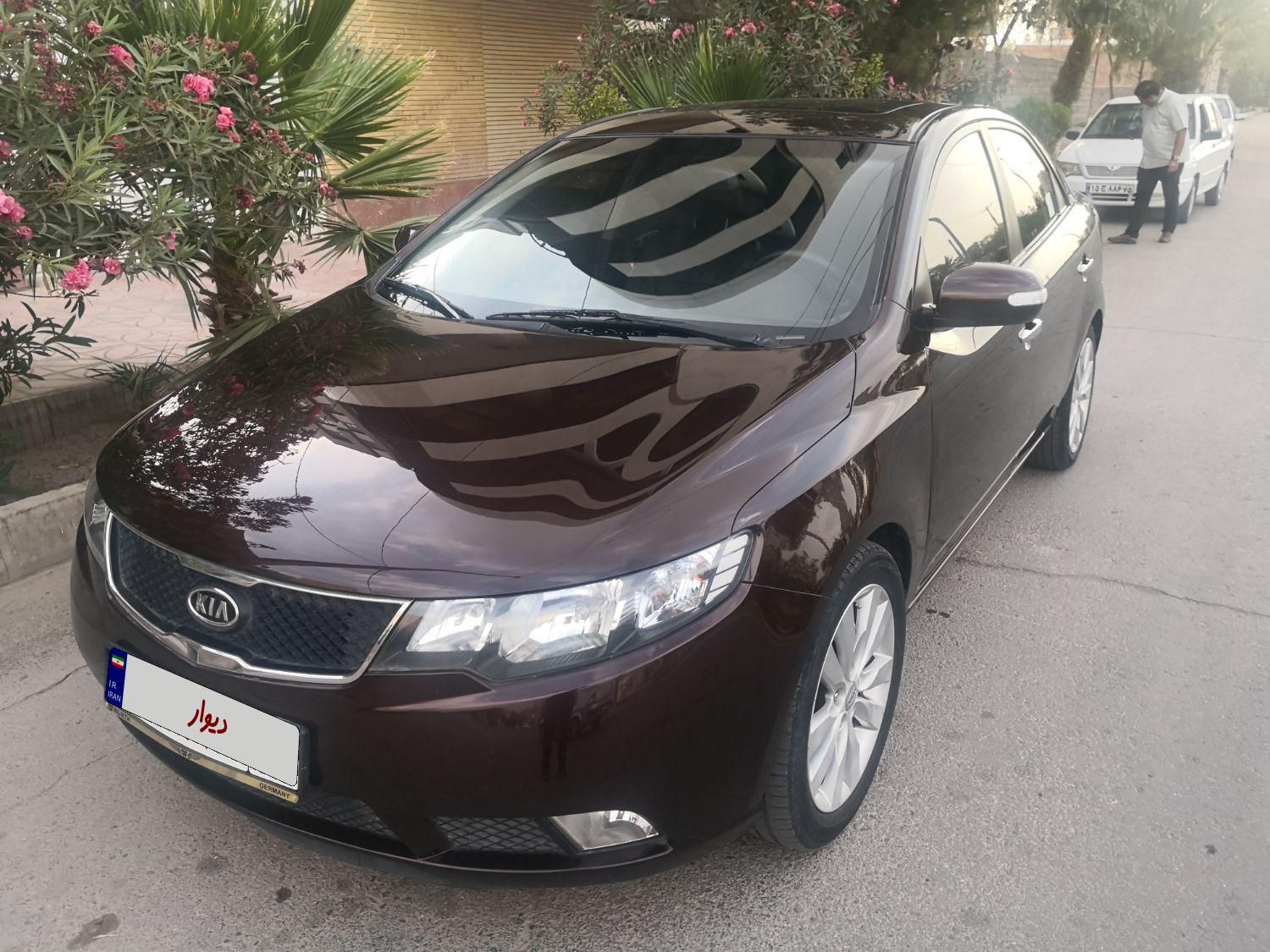 کیا سراتو 2.0 لیتر اتوماتیک GT لاین - 2010