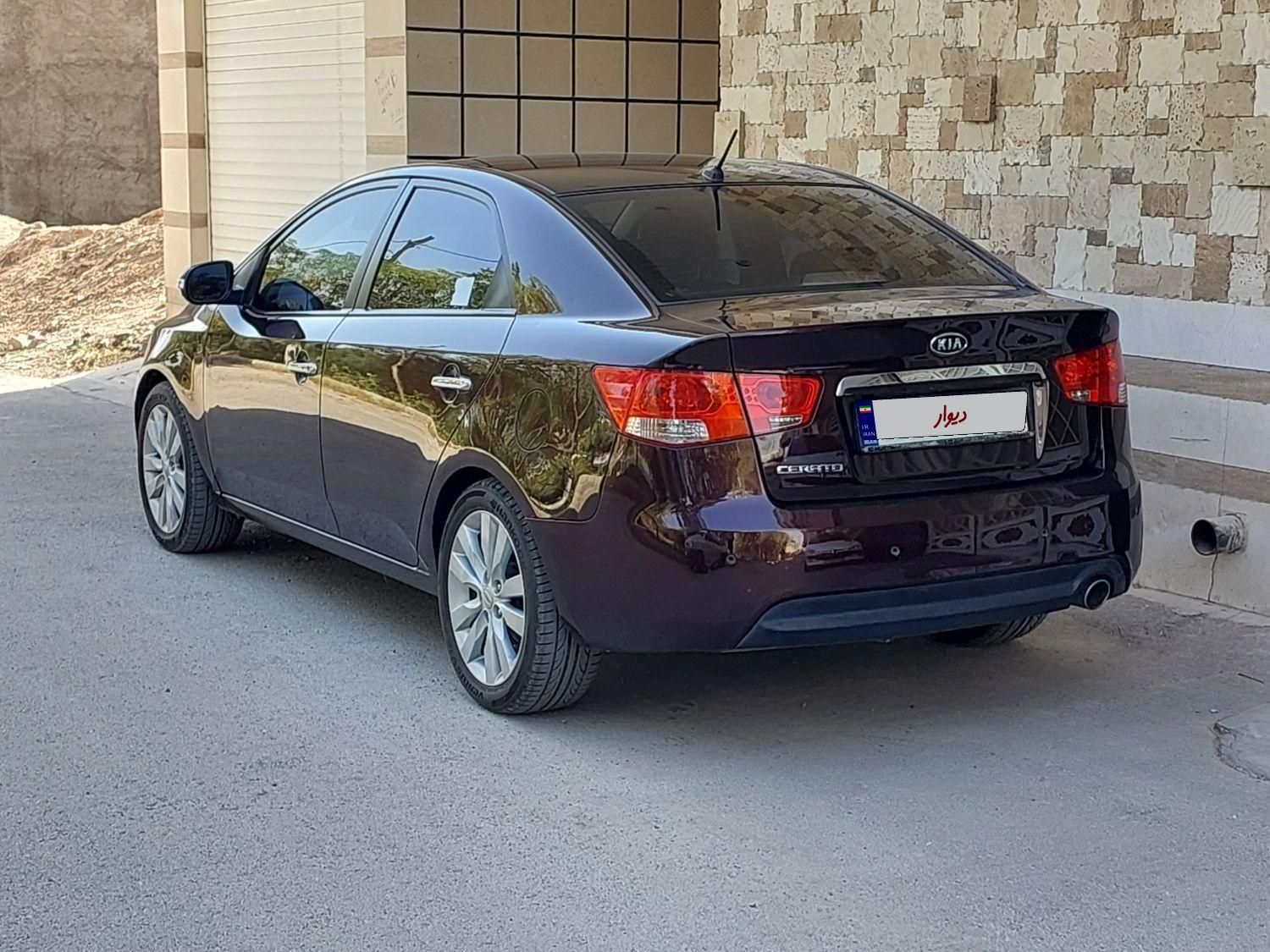 کیا سراتو 2.0 لیتر اتوماتیک GT لاین - 2010