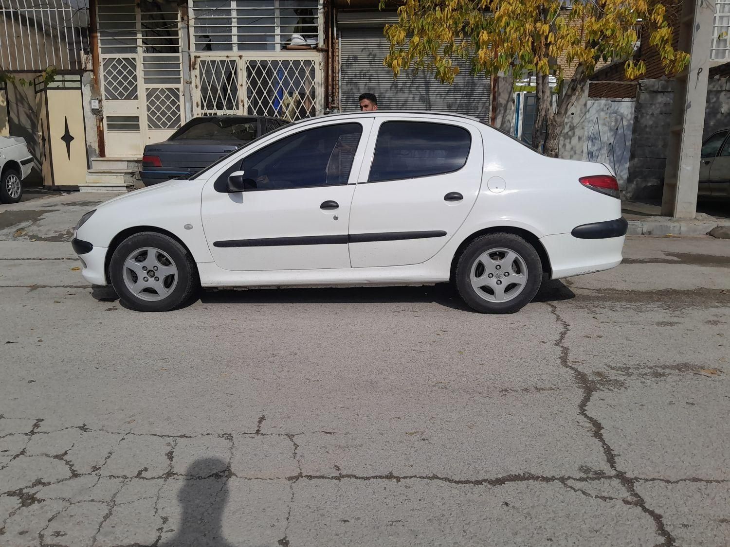 پژو 206 SD v8 - 1390