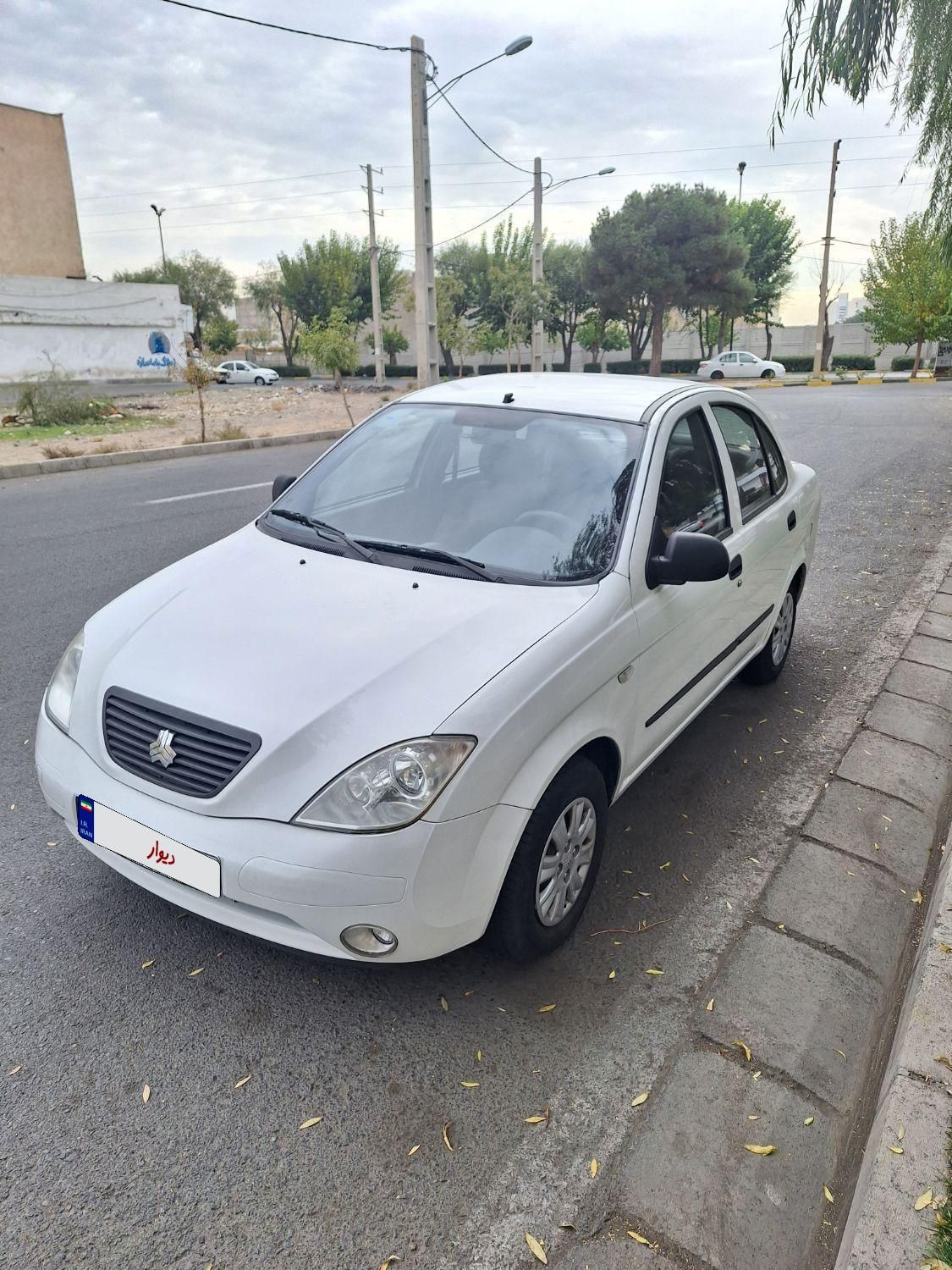 تیبا صندوق دار EX - 1395