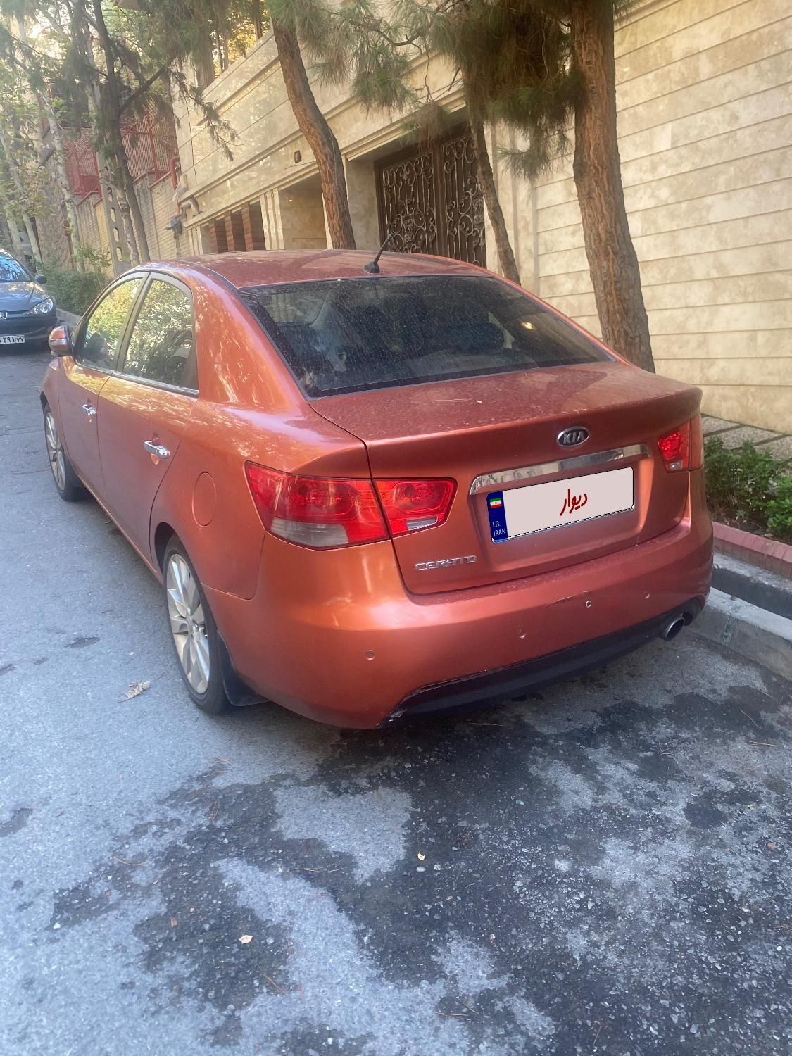 کیا سراتو 2.0 لیتر اتوماتیک GT لاین - 2011