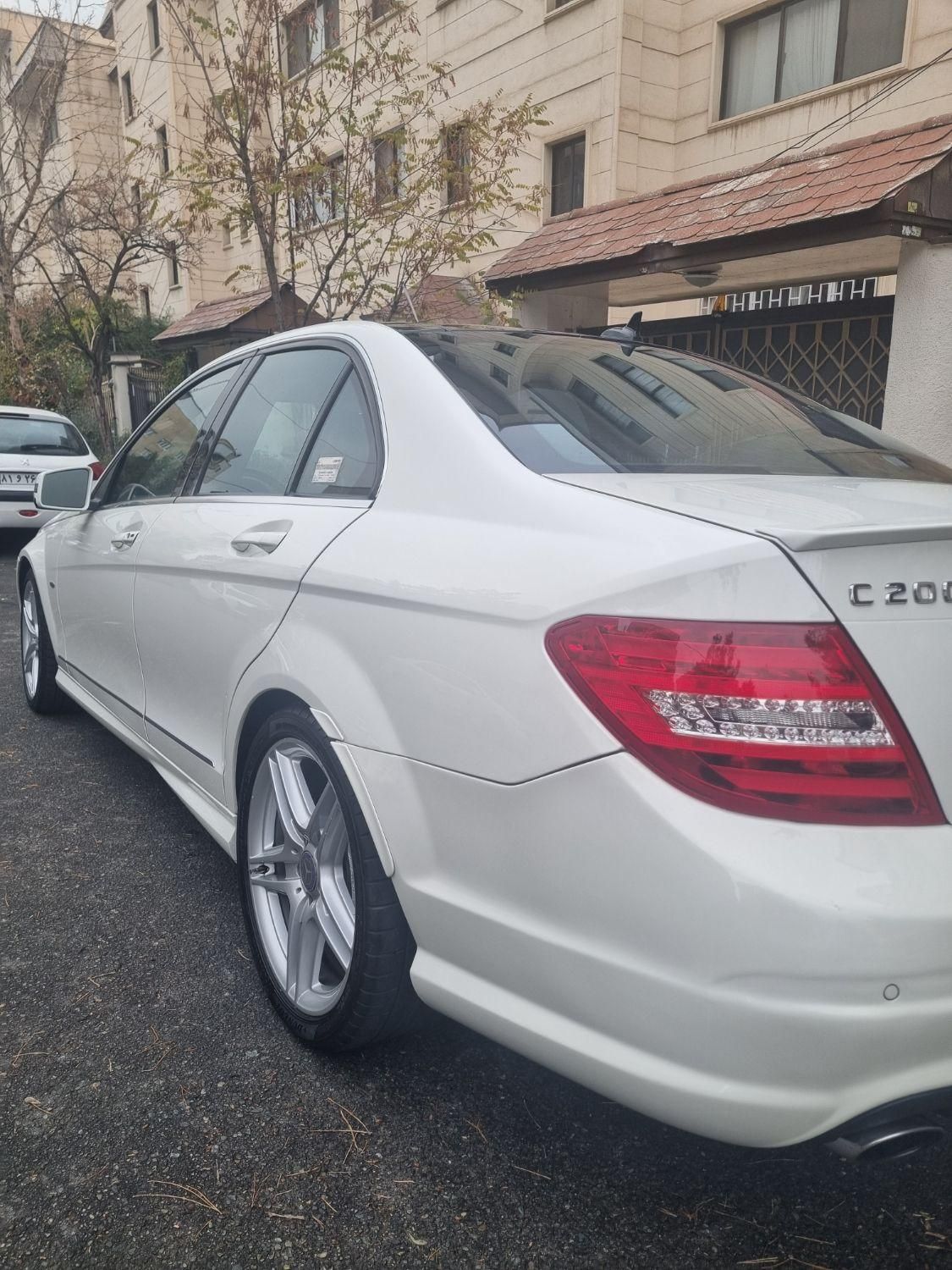 بنز C 200 - 2010