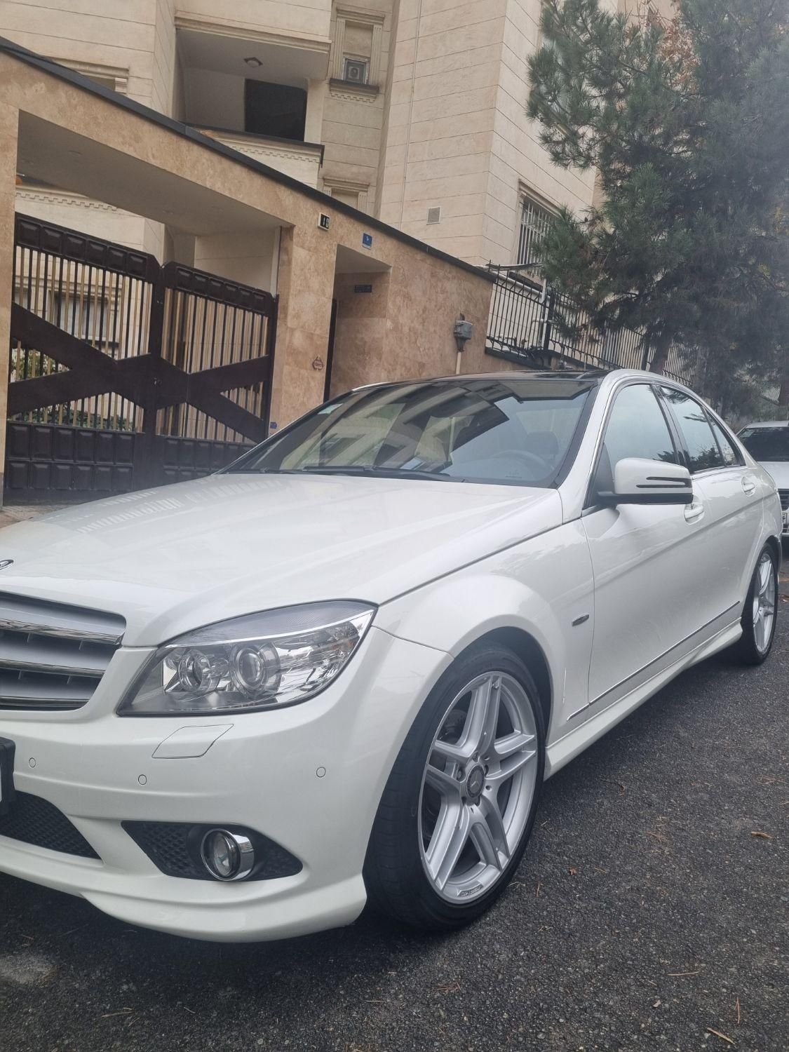 بنز C 200 - 2010