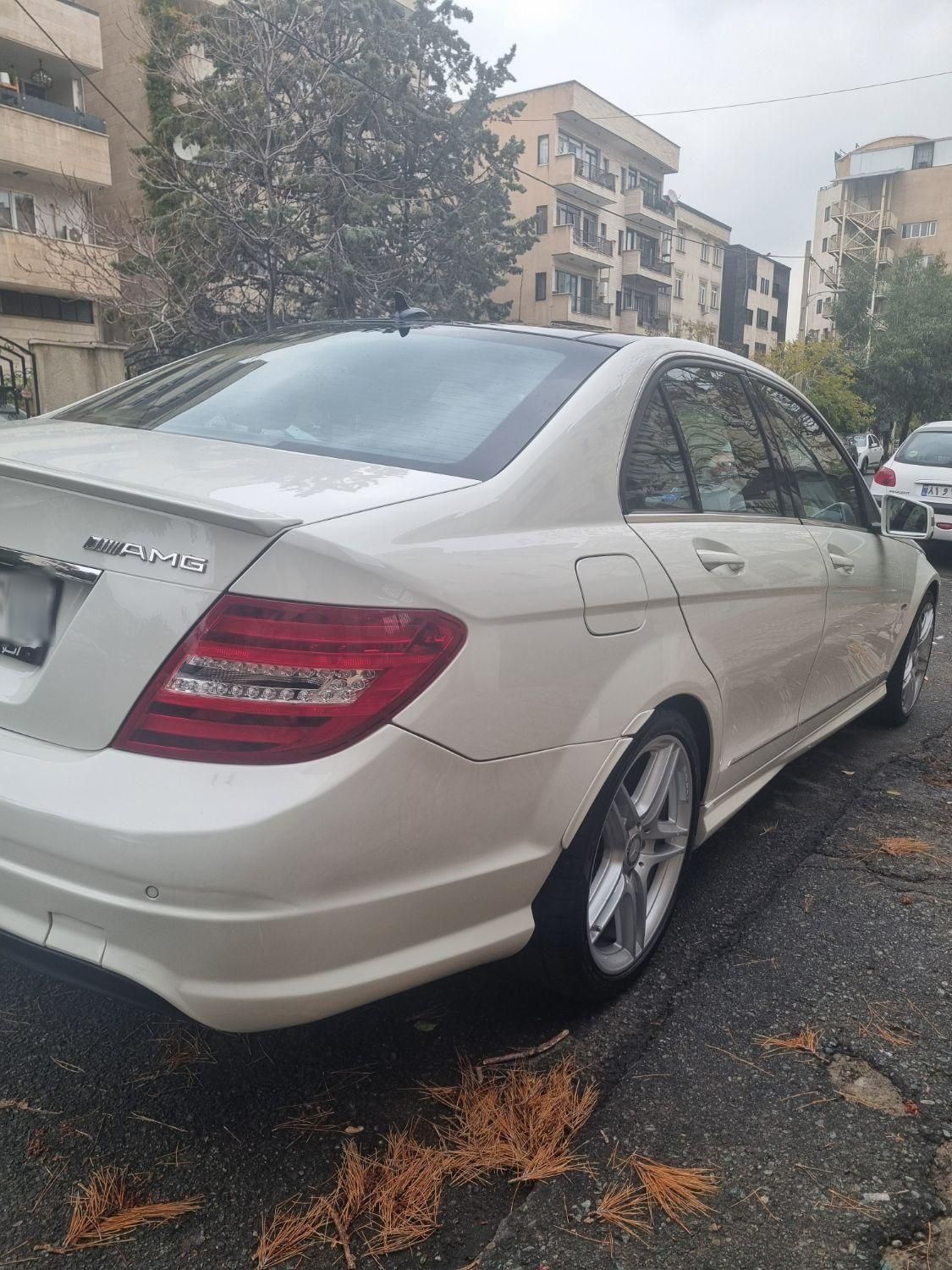 بنز C 200 - 2010