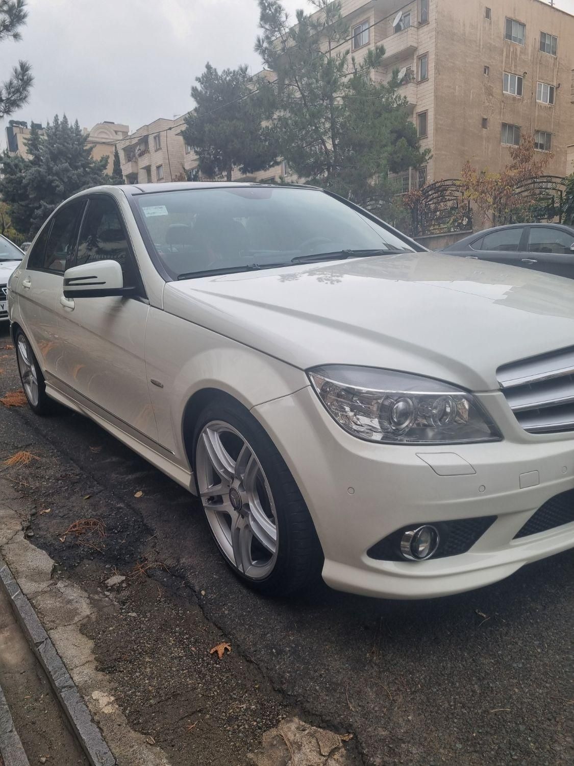 بنز C 200 - 2010