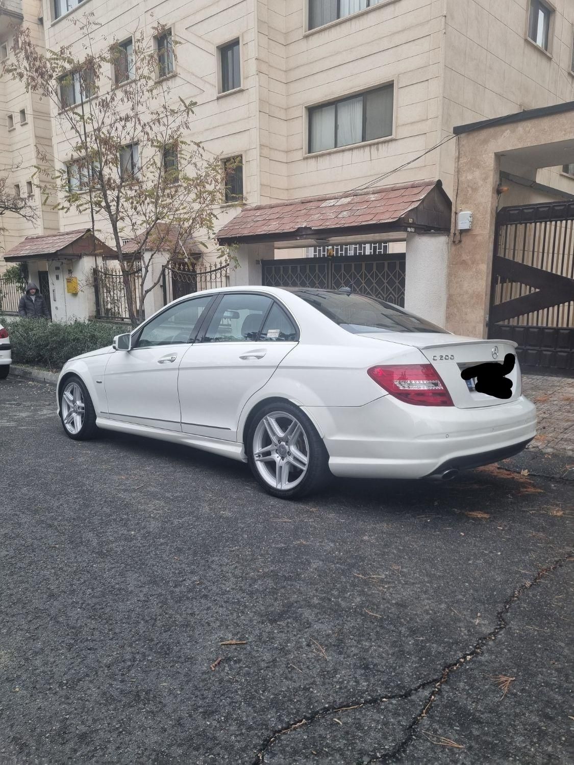 بنز C 200 - 2010