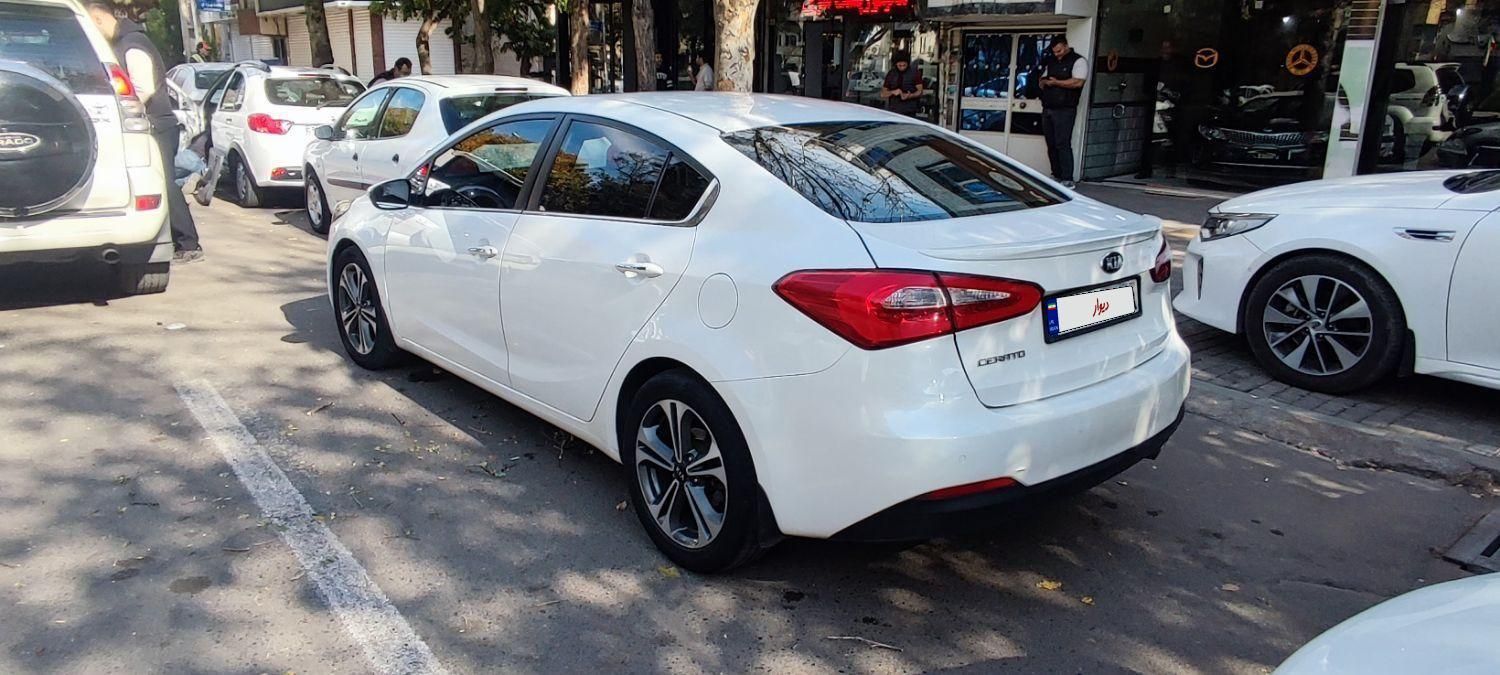 کیا سراتو 2.0 لیتر اتوماتیک GT لاین - 2015