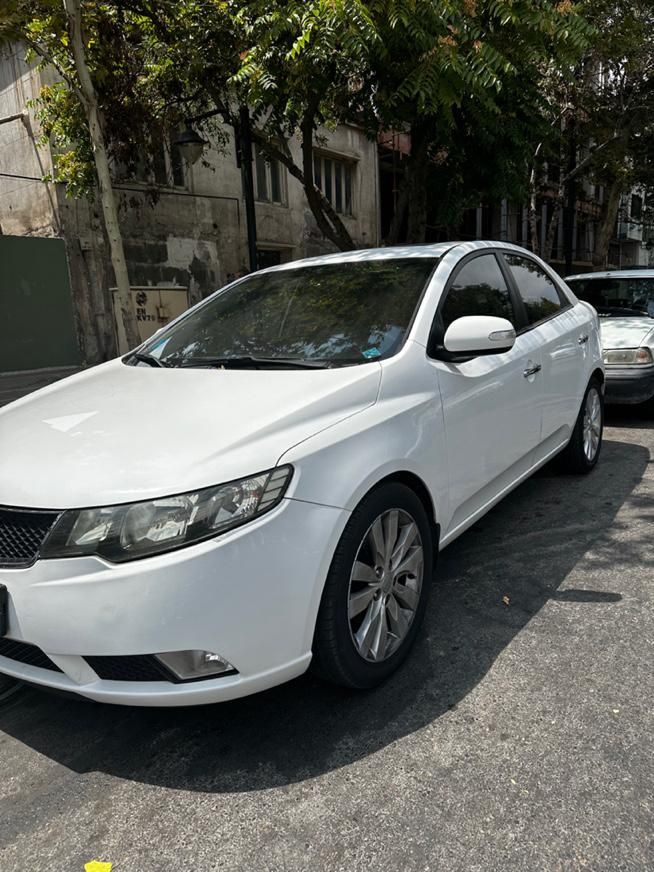 کیا سراتو 2.0 لیتر اتوماتیک GT لاین - 2010