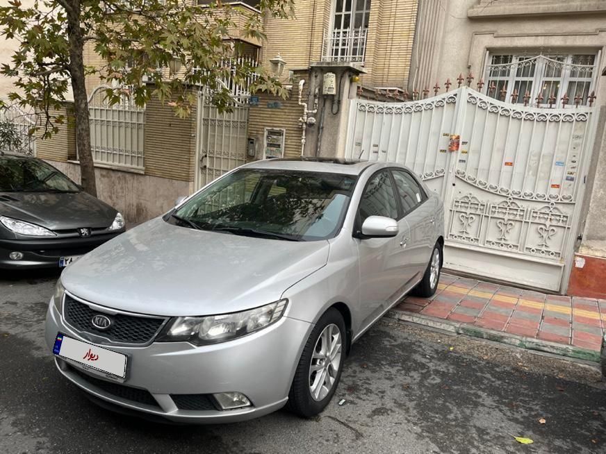 کیا سراتو 2.0 لیتر اتوماتیک GT لاین - 2010