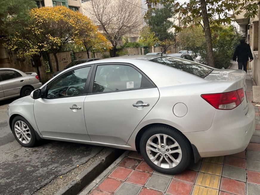 کیا سراتو 2.0 لیتر اتوماتیک GT لاین - 2010