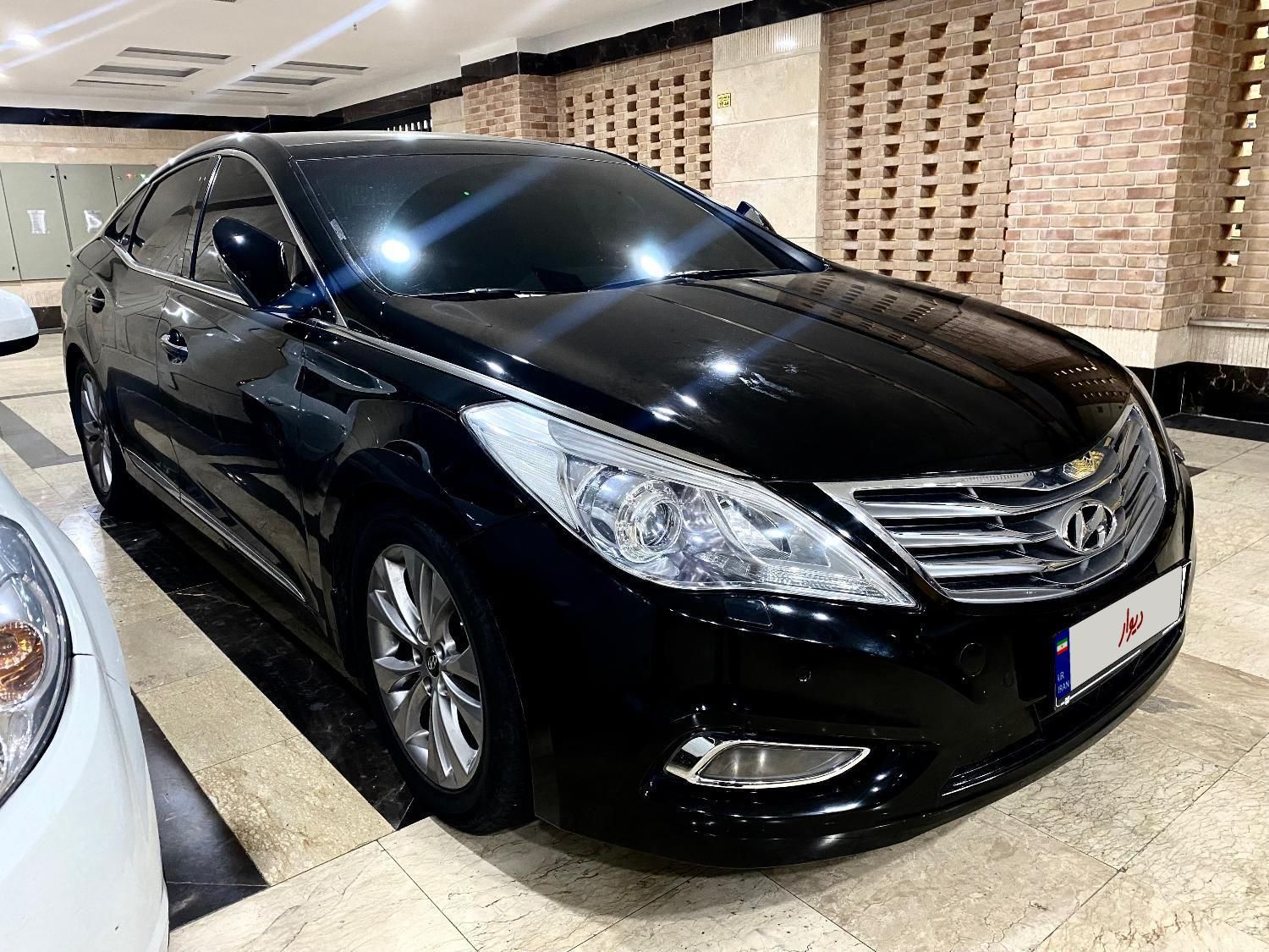 هیوندای آزرا (گرنجور) 3000cc - 2013