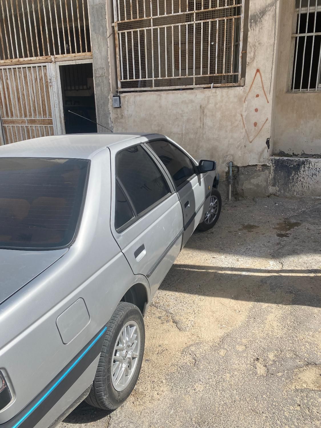 پژو 405 GL - دوگانه سوز CNG - 1396