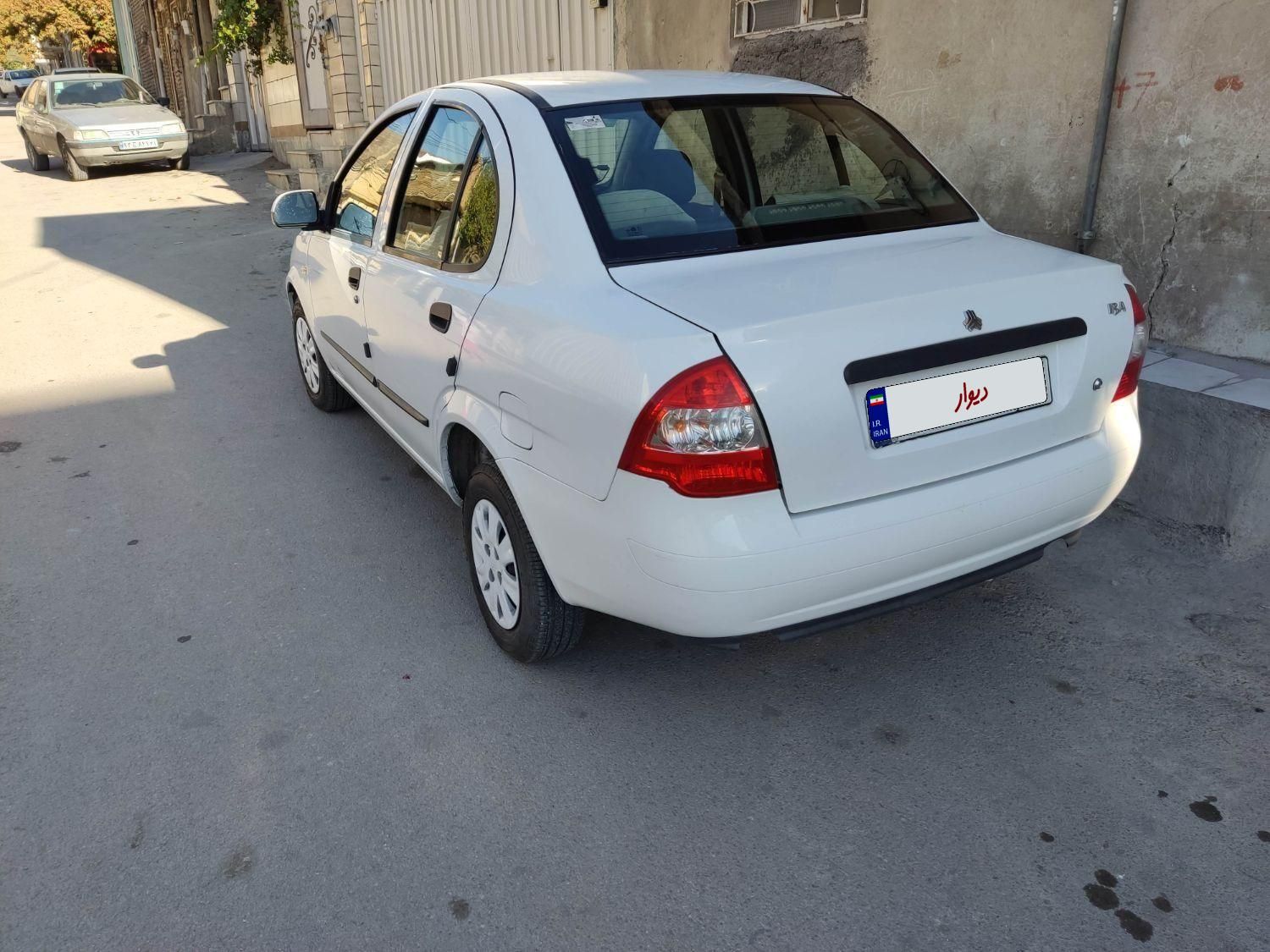 تیبا صندوق دار LX - 1397