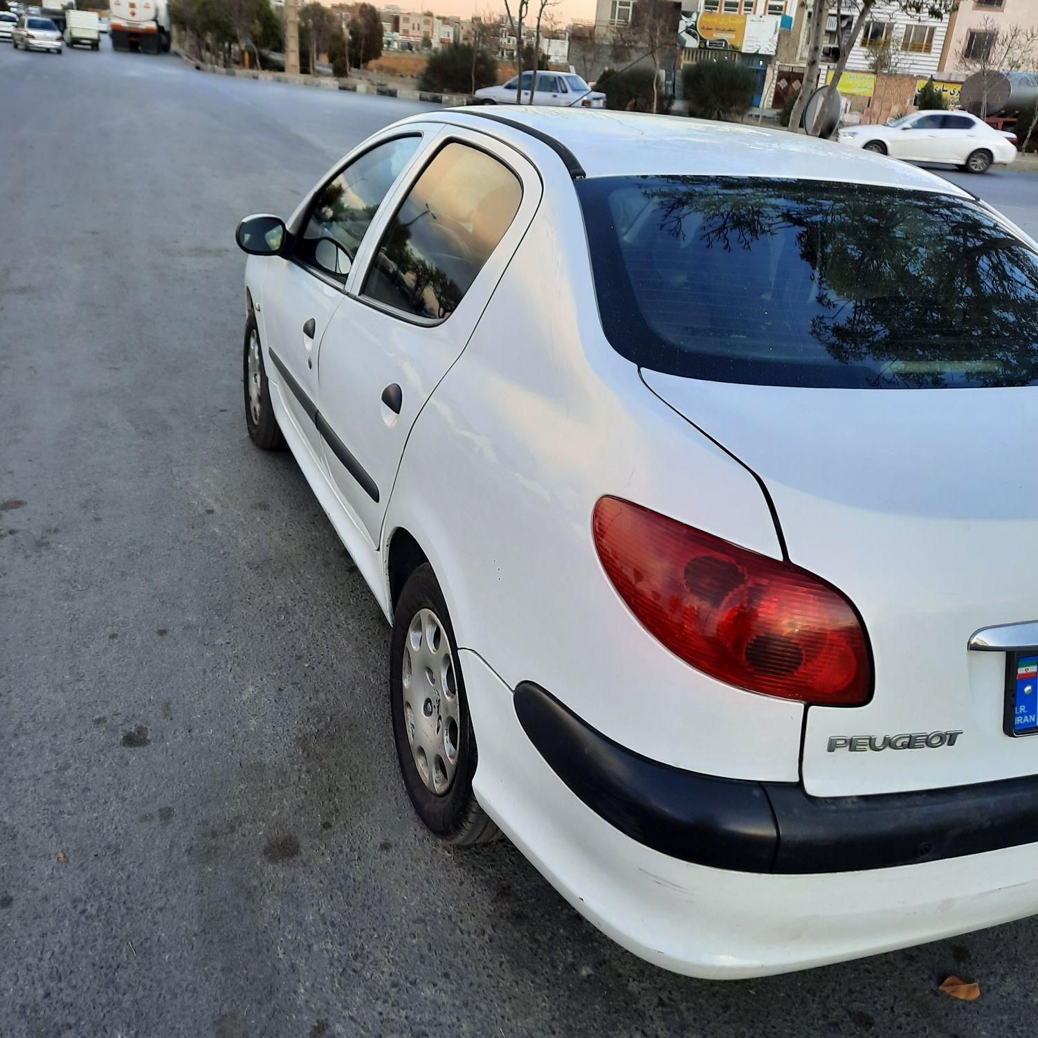 پژو 206 SD v8 - 1394