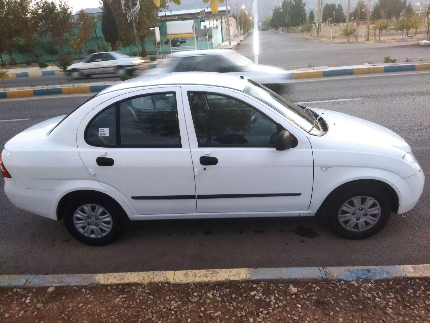 تیبا صندوق دار LX - 1395