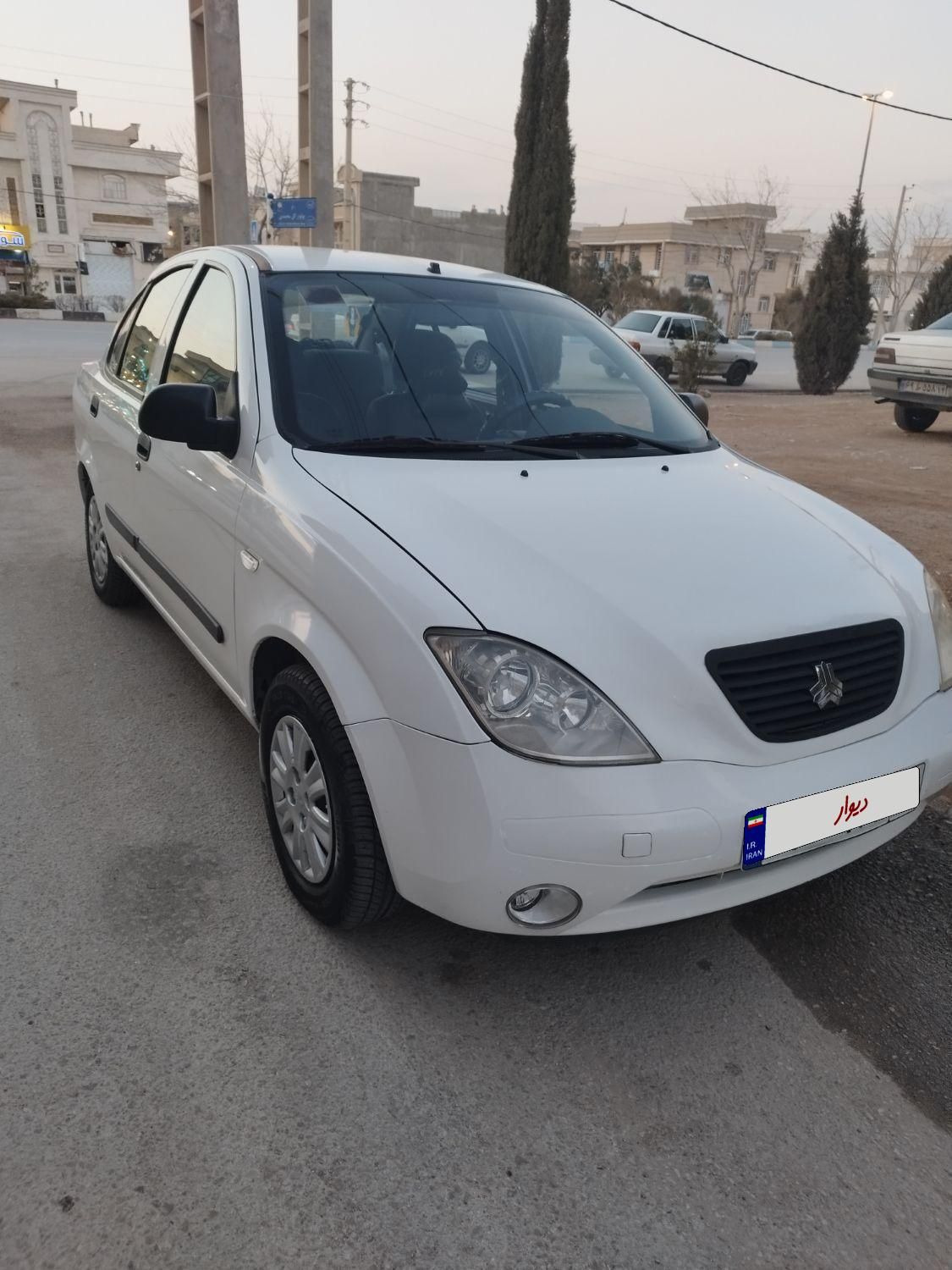 تیبا صندوق دار EX - 1395