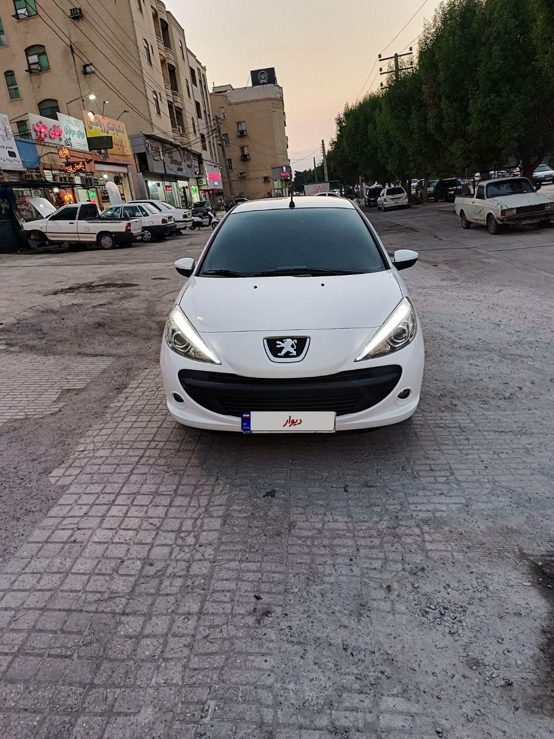 پژو 207 دنده ای با موتور TU3 - 1403