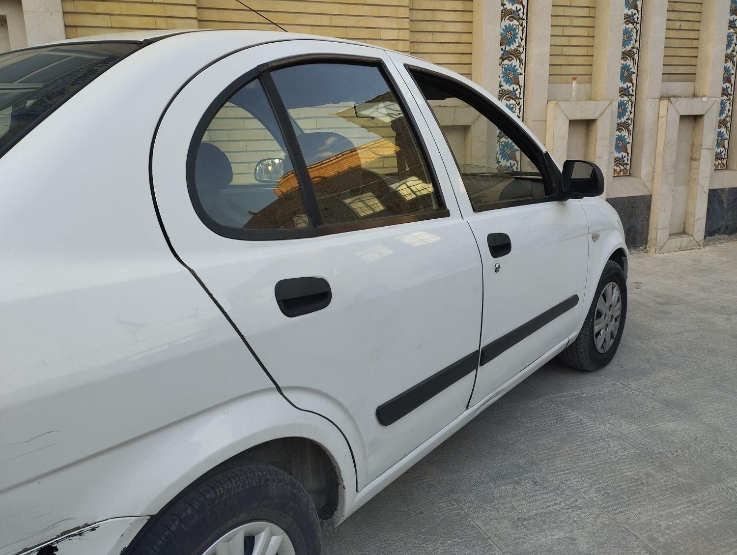 تیبا صندوق دار LX - 1392