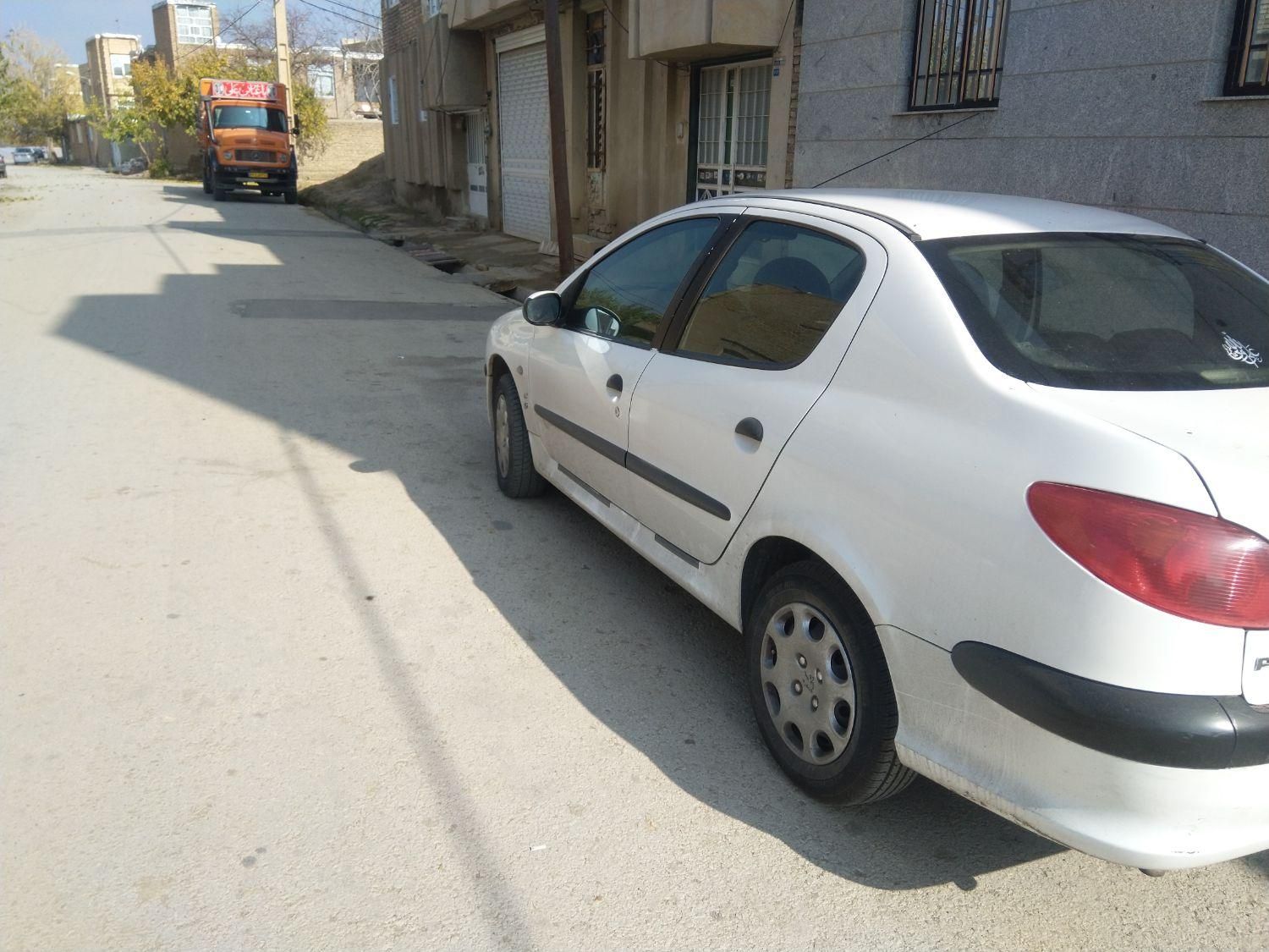 پژو 206 SD v8 - 1390